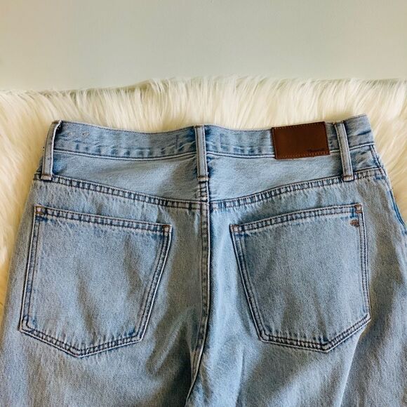 Madewell Relaxed Jeans in Cresthaven Wash: Ripped Edition! ❤️ - Picture 10 of 13